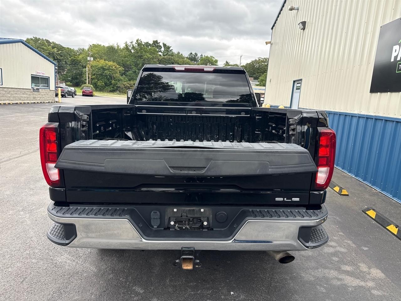 GMC Sierra 2500HD 4WD Double Cab 149" SLE 2022