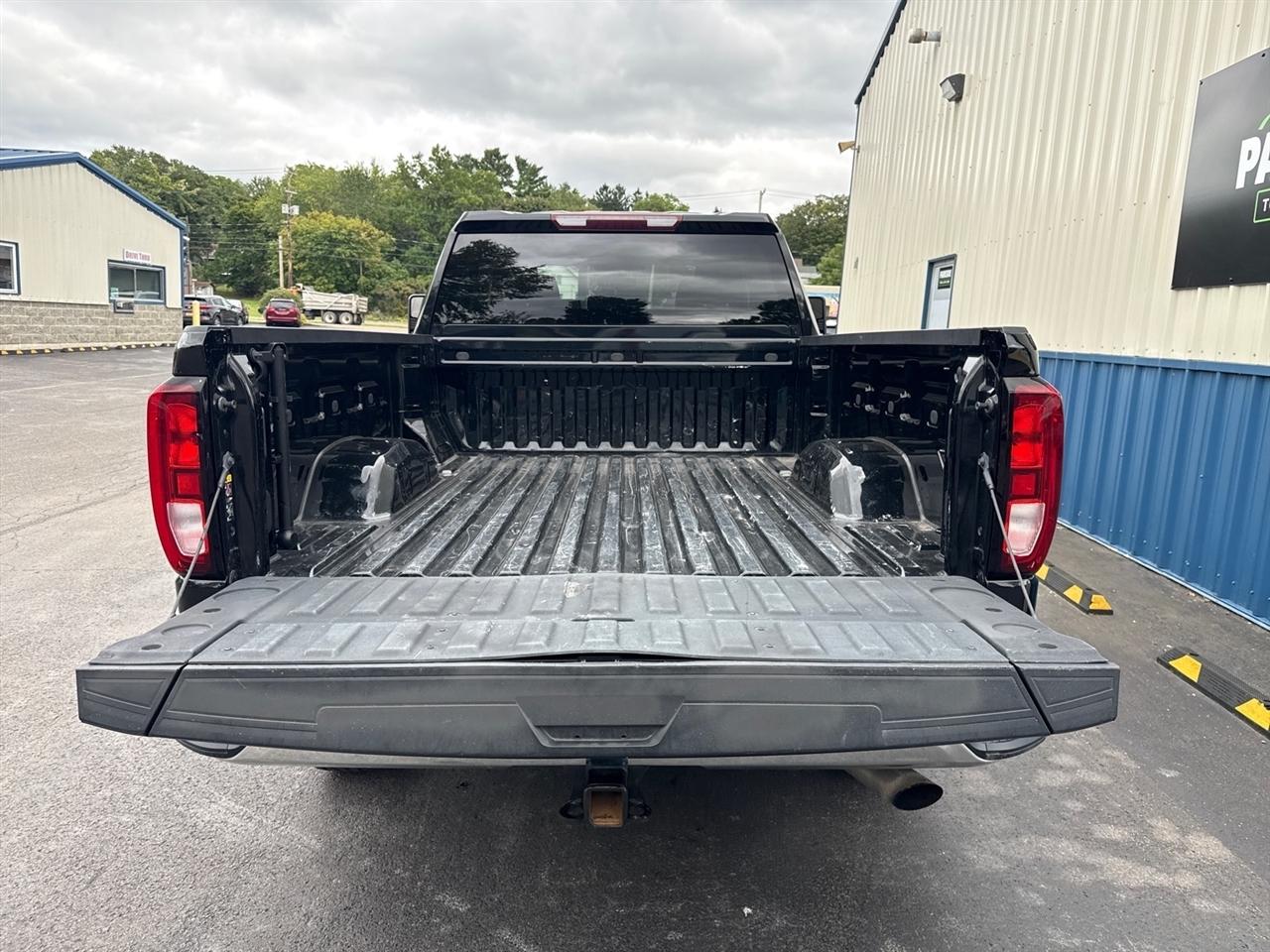 GMC Sierra 2500HD 4WD Double Cab 149" SLE 2022