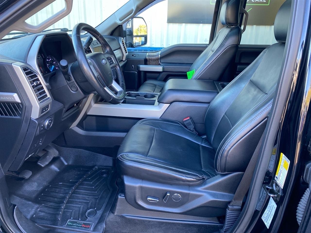 Ford Super Duty F-350 SRW King Ranch 4WD Crew Cab 8' Box 2017