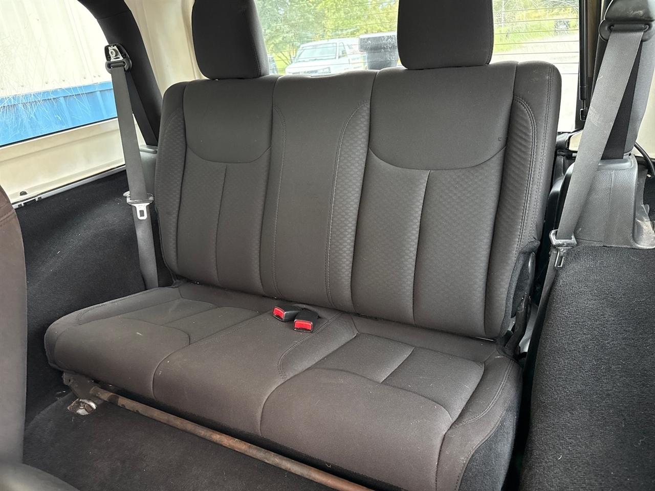 Jeep Wrangler 4WD 2dr Sport 2015