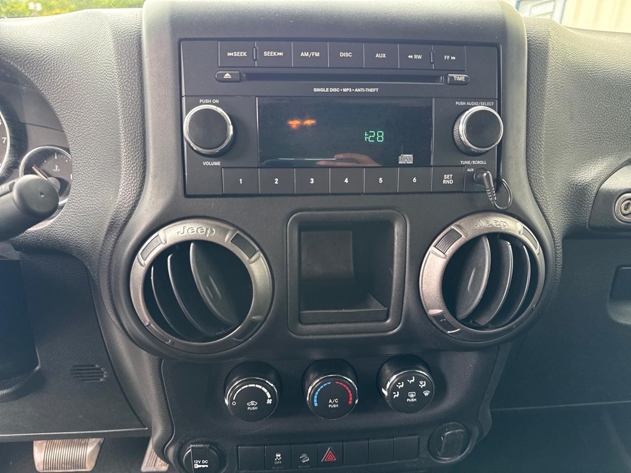 Jeep Wrangler 4WD 2dr Sport 2015