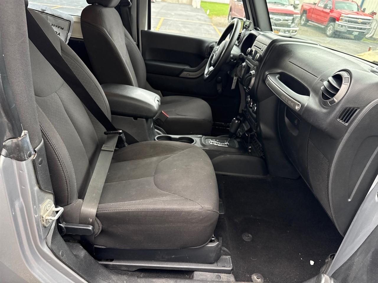 Jeep Wrangler 4WD 2dr Sport 2015