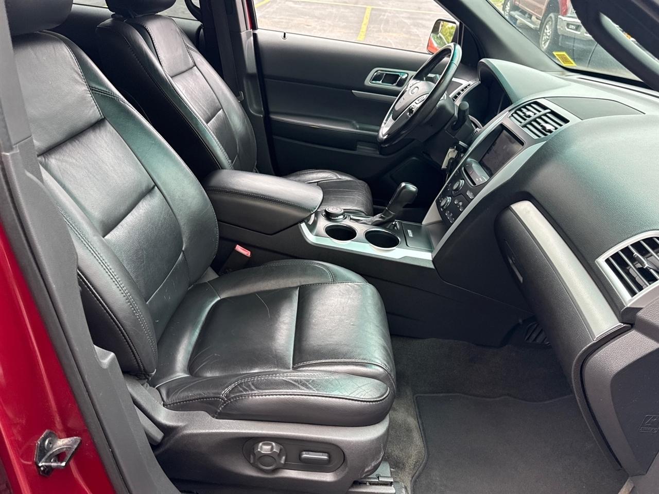 Ford Explorer 4WD 4dr XLT 2013