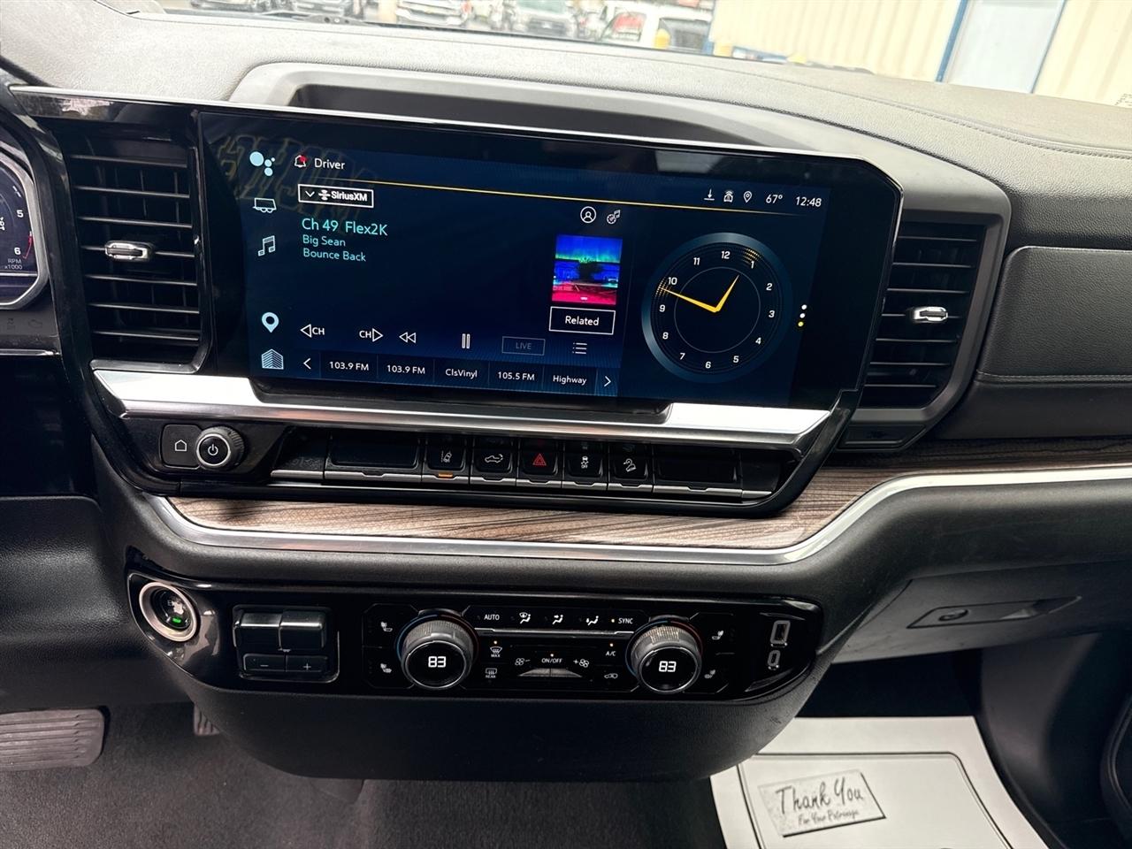 Chevrolet Silverado 2500HD 4WD Reg Cab 142" LT 2025