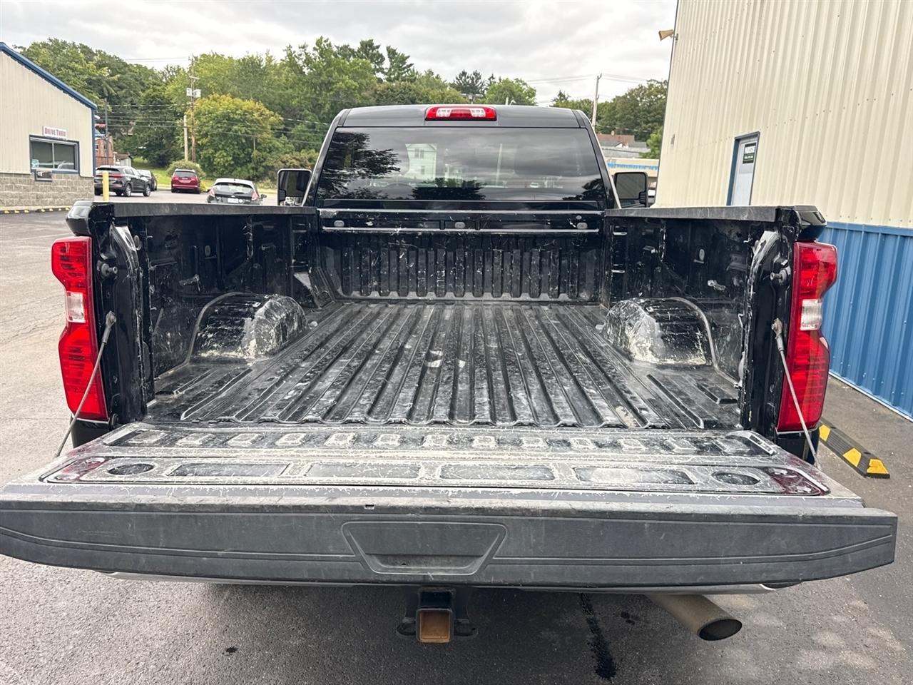 Chevrolet Silverado 2500HD 4WD Reg Cab 142" LT 2025