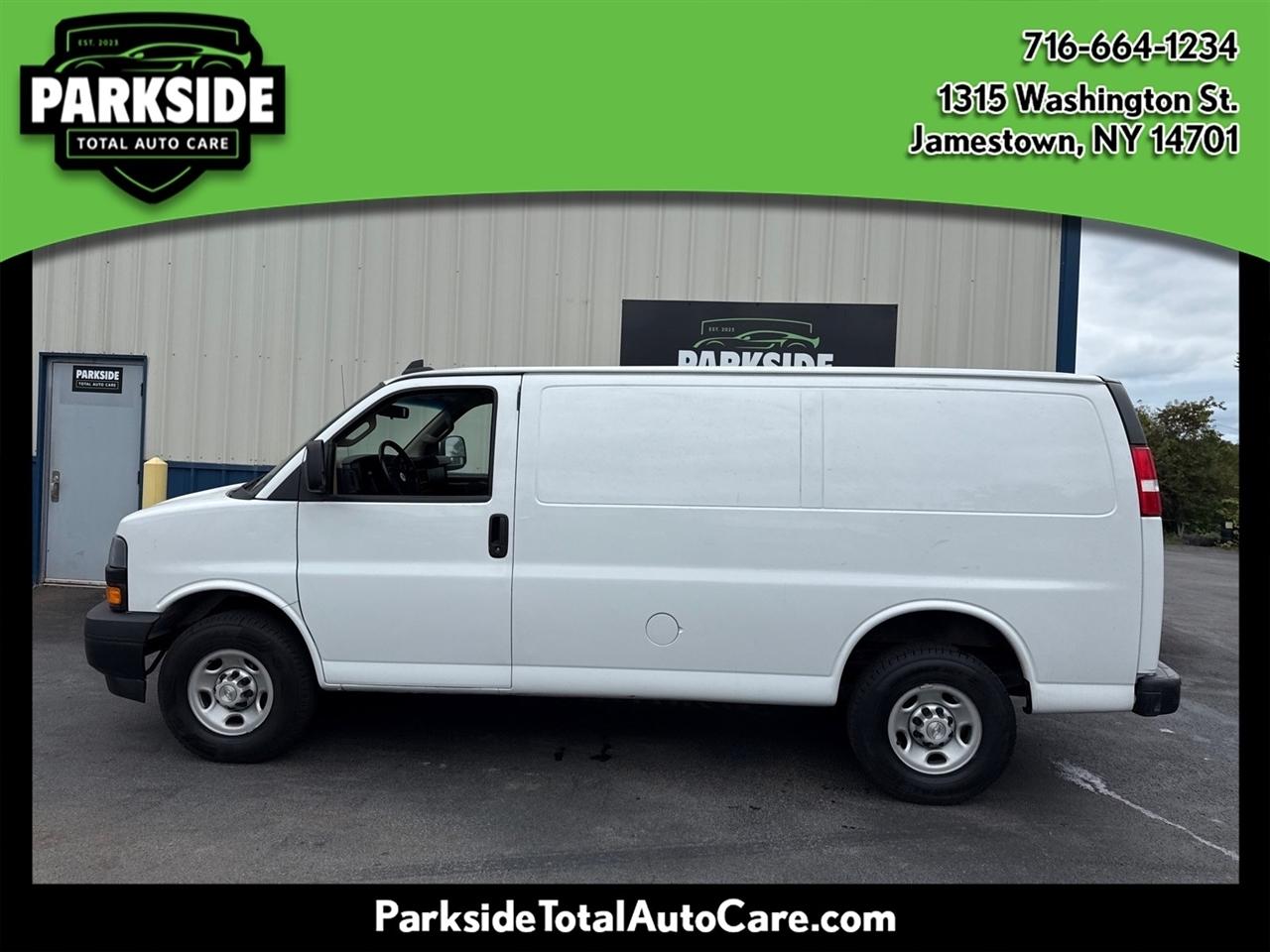 Chevrolet Express Cargo Van RWD 3500 135" 2023
