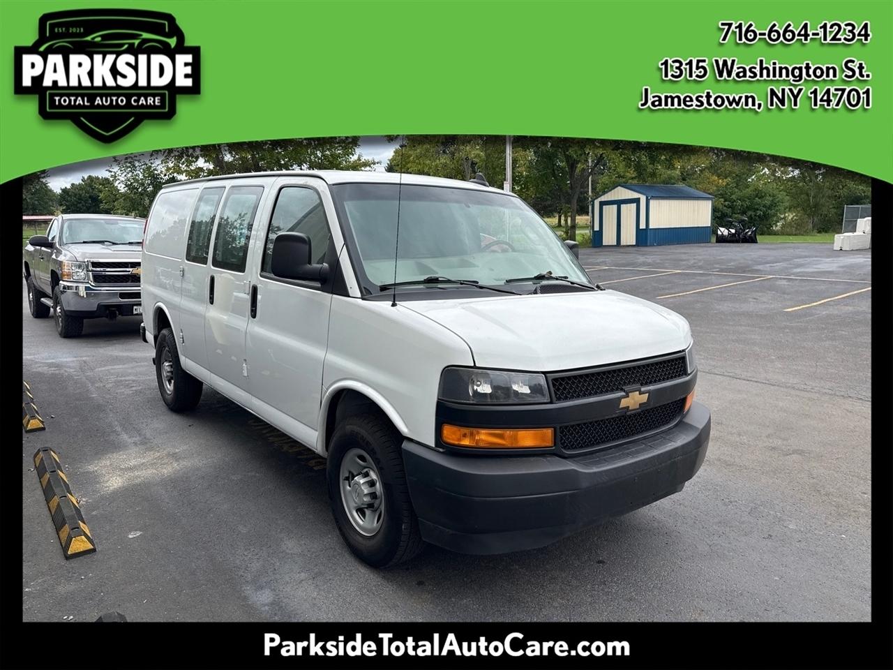 Chevrolet Express Cargo Van RWD 3500 135" 2023