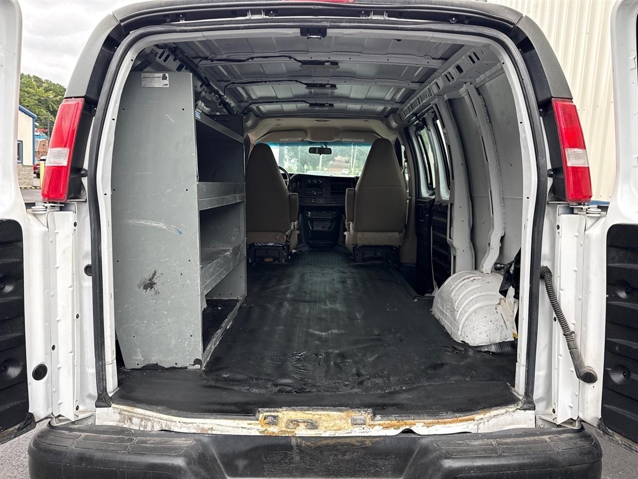 Chevrolet Express Cargo Van RWD 3500 135" 2023