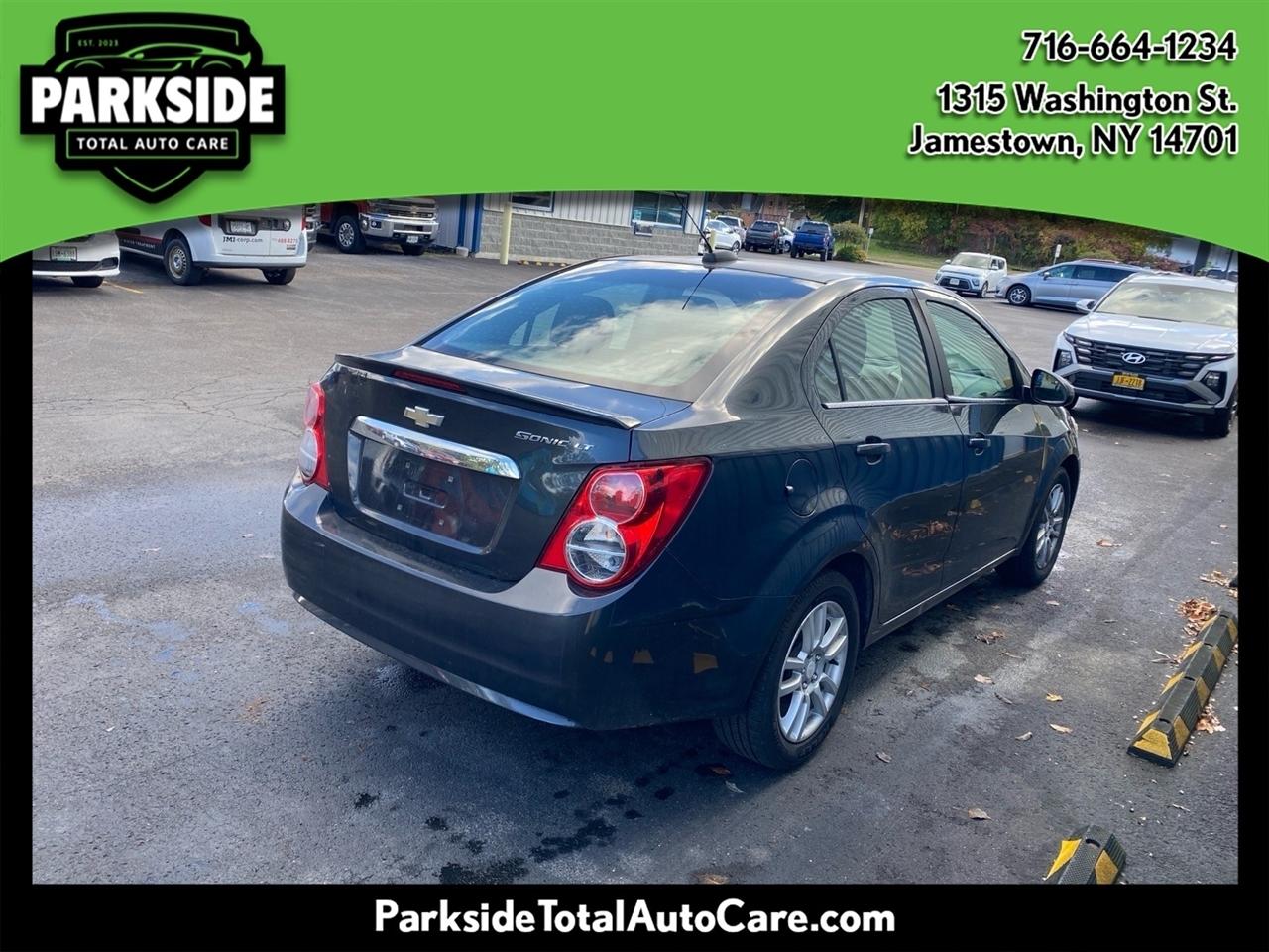 Chevrolet Sonic 4dr Sdn Auto LT 2016