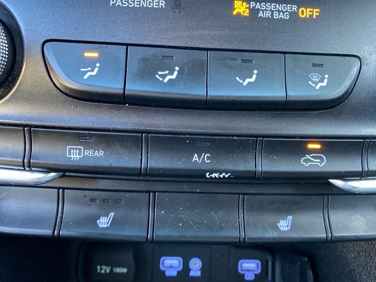 Hyundai Santa Fe SEL 2.4L Auto AWD 2020