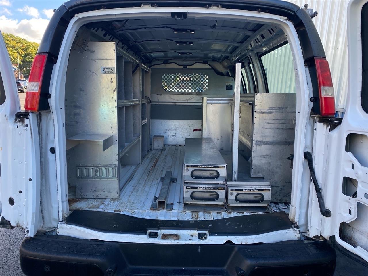 Chevrolet Express Cargo Van RWD 2500 135" 2018