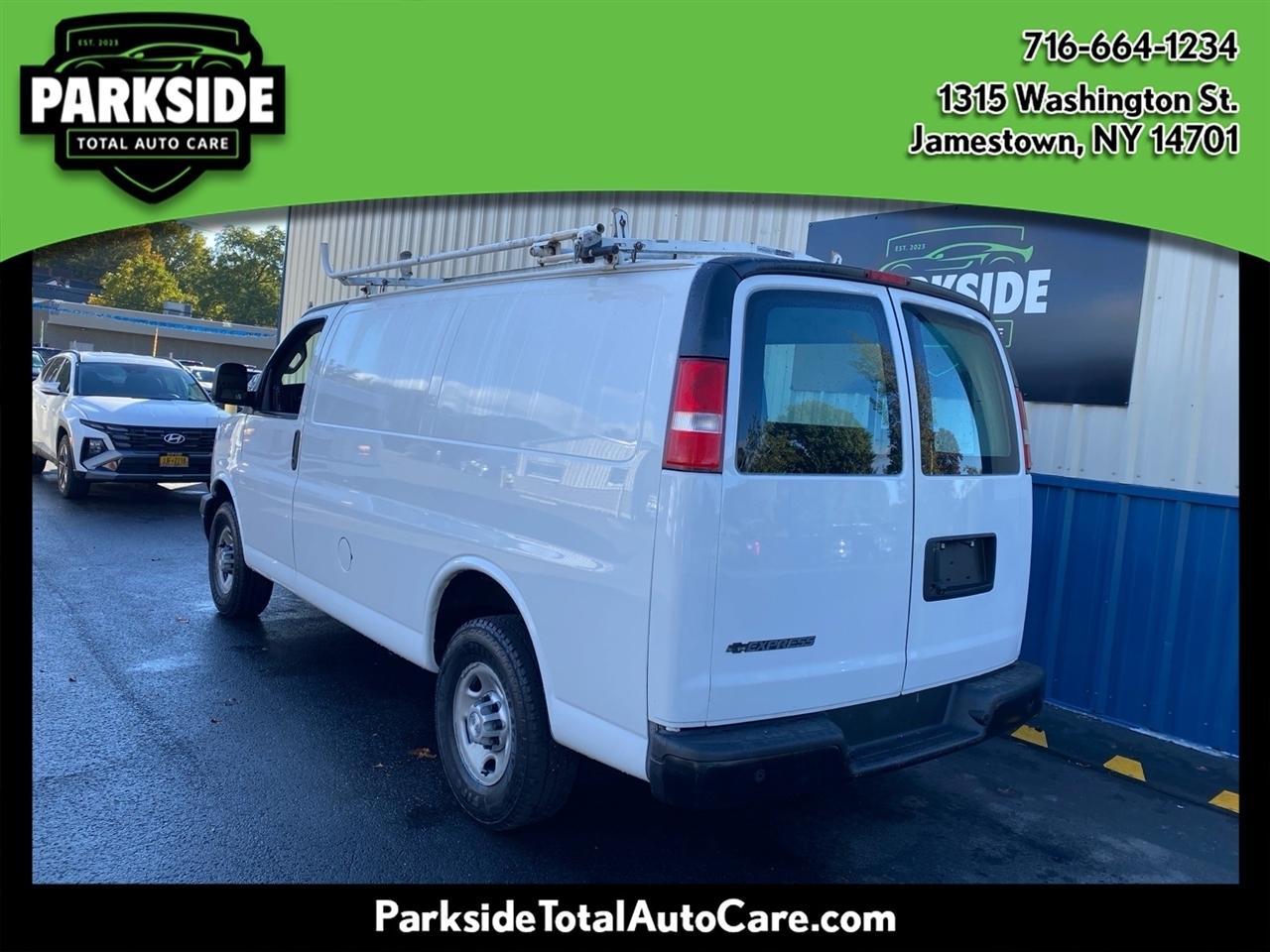 Chevrolet Express Cargo Van RWD 2500 135" 2018