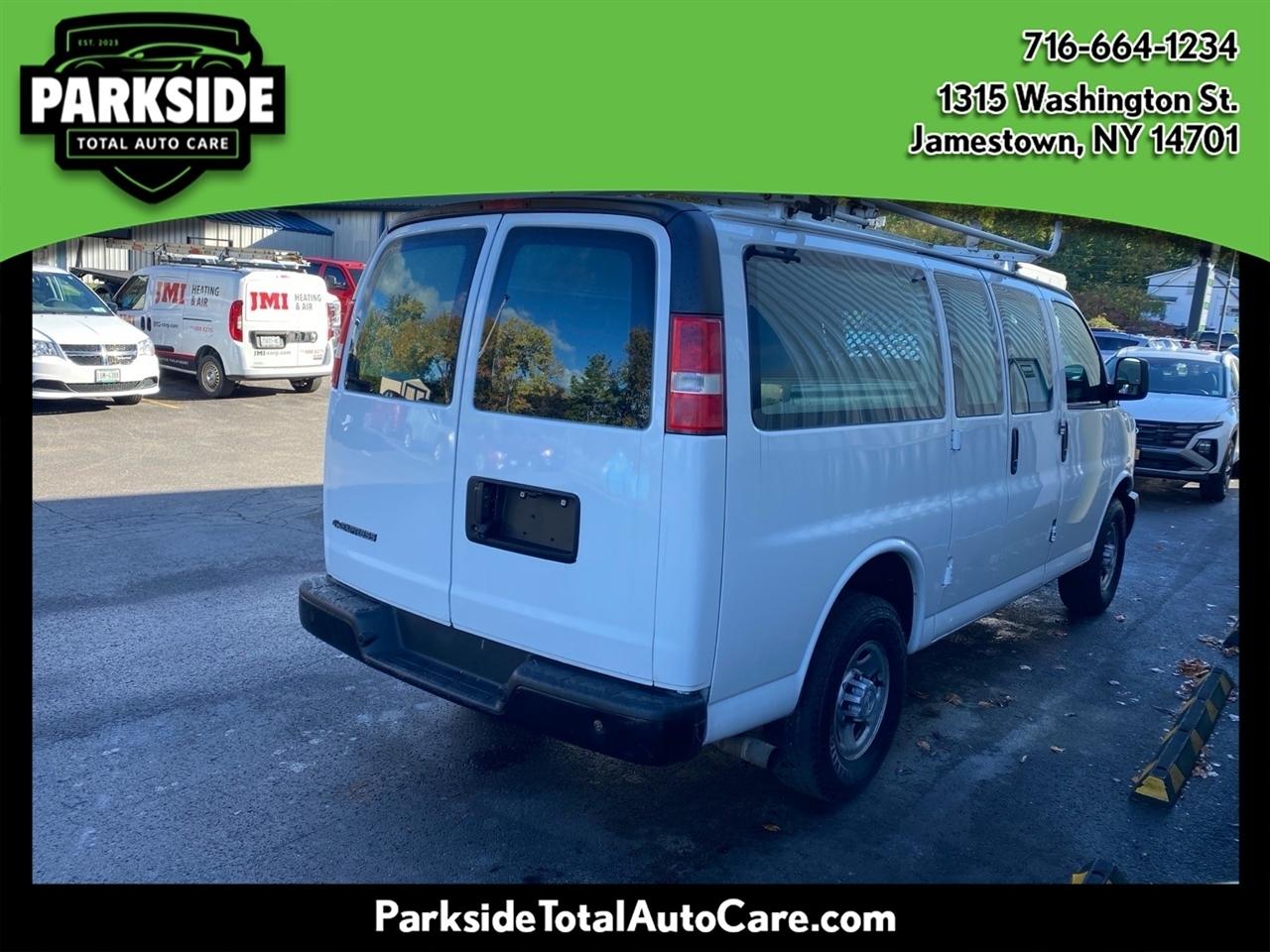 Chevrolet Express Cargo Van RWD 2500 135" 2018
