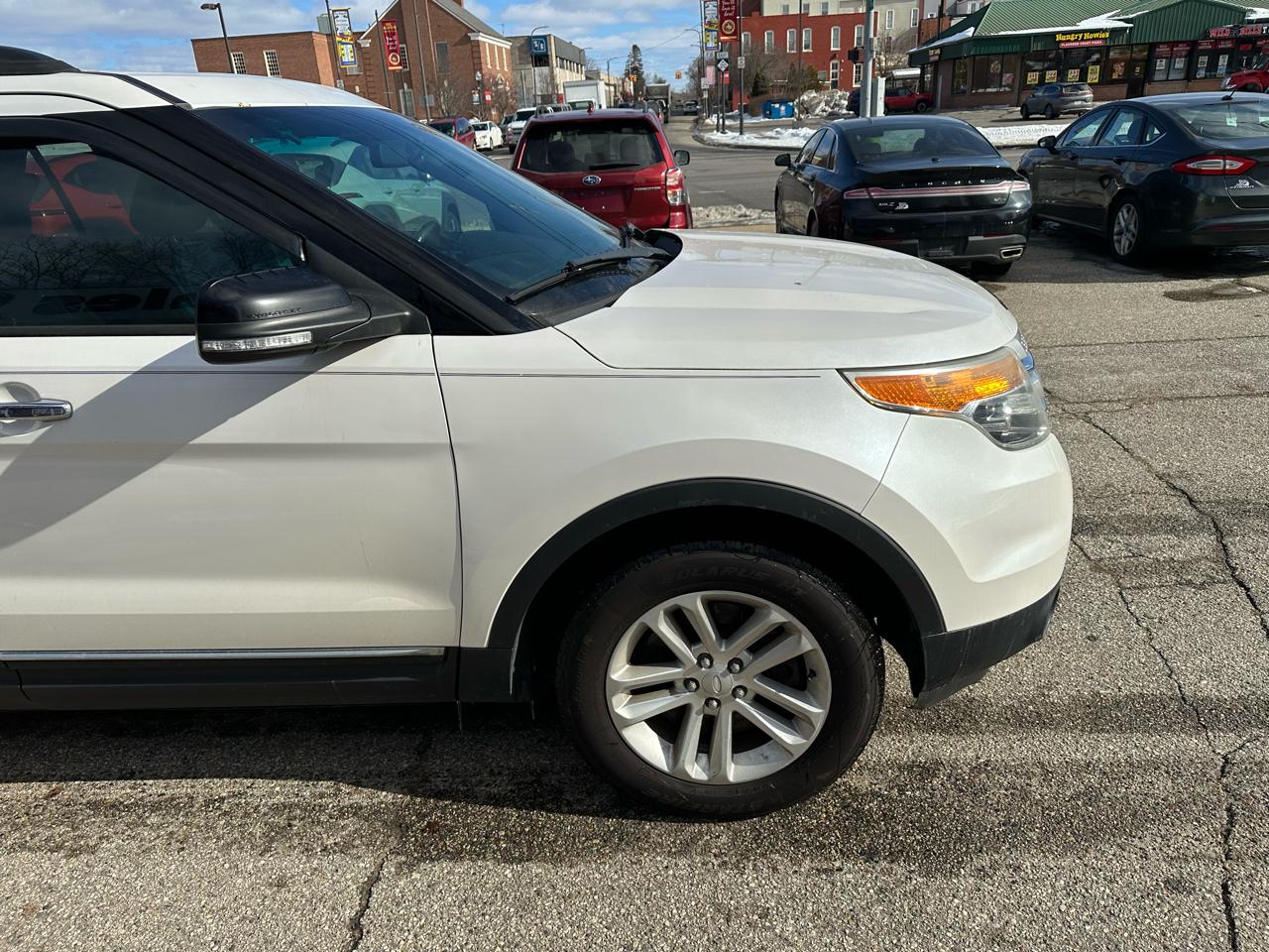 Ford Explorer XLT 4WD 2013