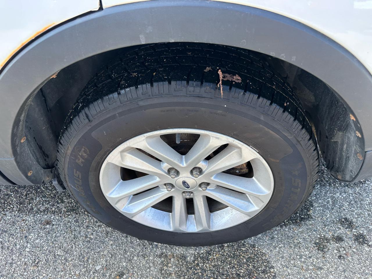 Ford Explorer XLT 4WD 2013