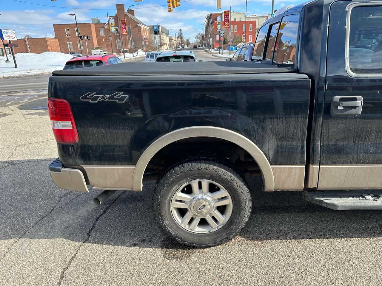 Ford F-150 XLT SuperCrew 4WD 2004