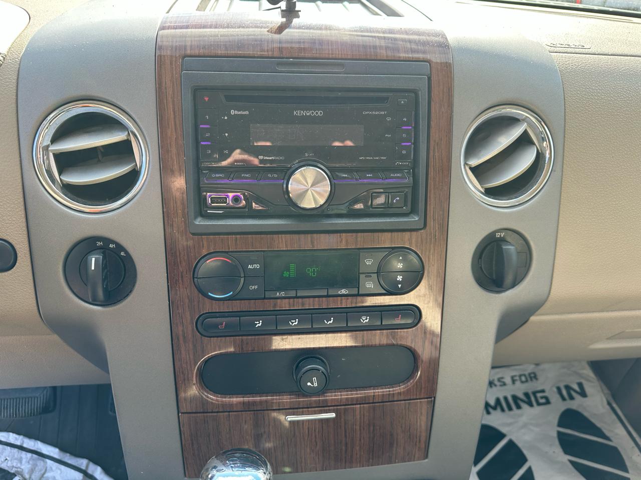 Ford F-150 XLT SuperCrew 4WD 2004