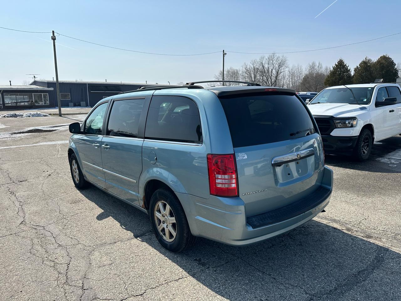 Chrysler Town & Country Touring 2010