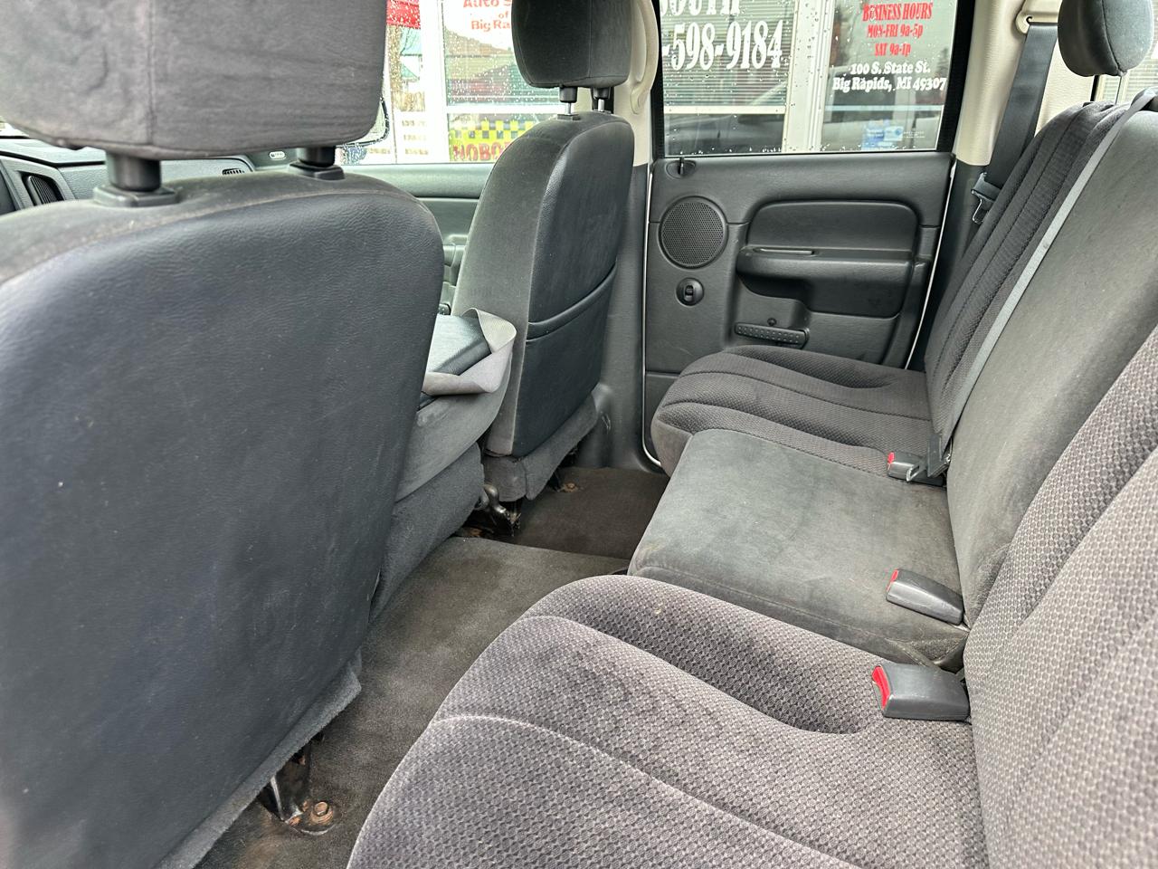 Dodge Ram 2500 ST Quad Cab Long Bed 2WD 2005