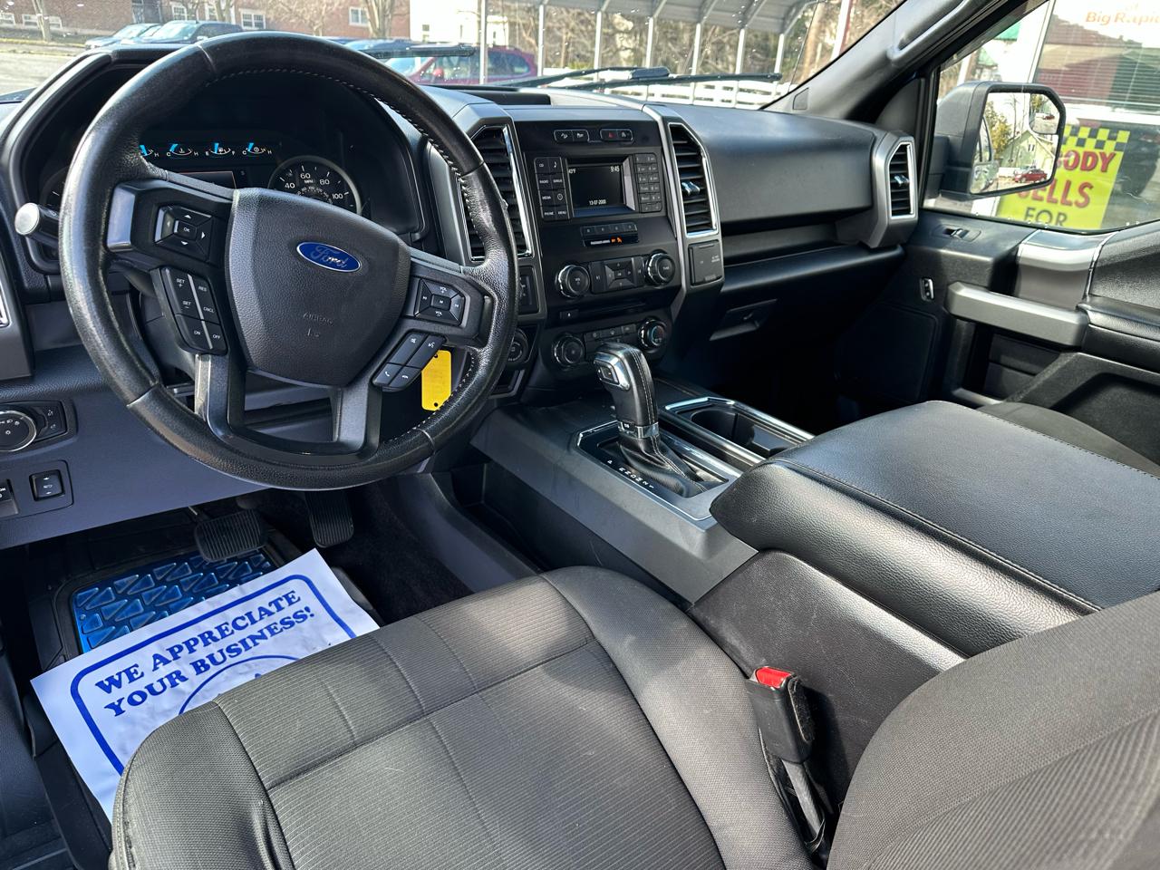 Ford F-150 XLT SuperCab Short Box 4WD 2016