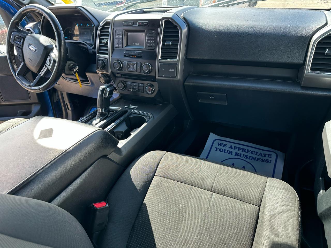 Ford F-150 XLT SuperCab Short Box 4WD 2016