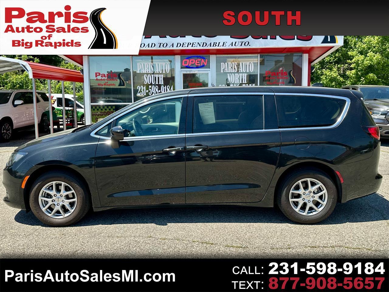 2023 Chrysler Voyager LX