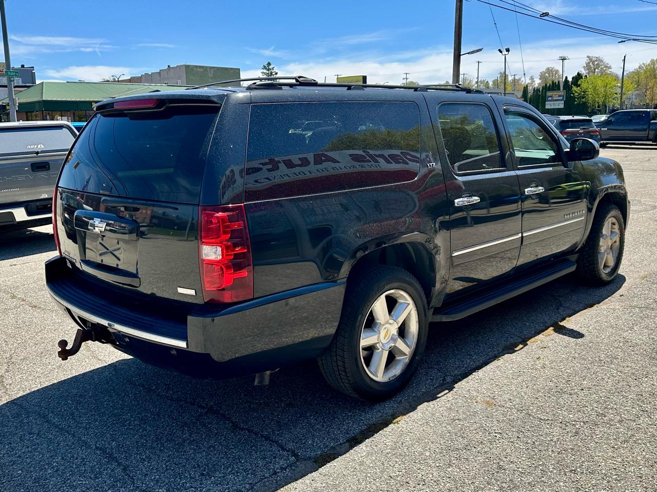 Chevrolet Suburban LTZ 1500 4WD 2010