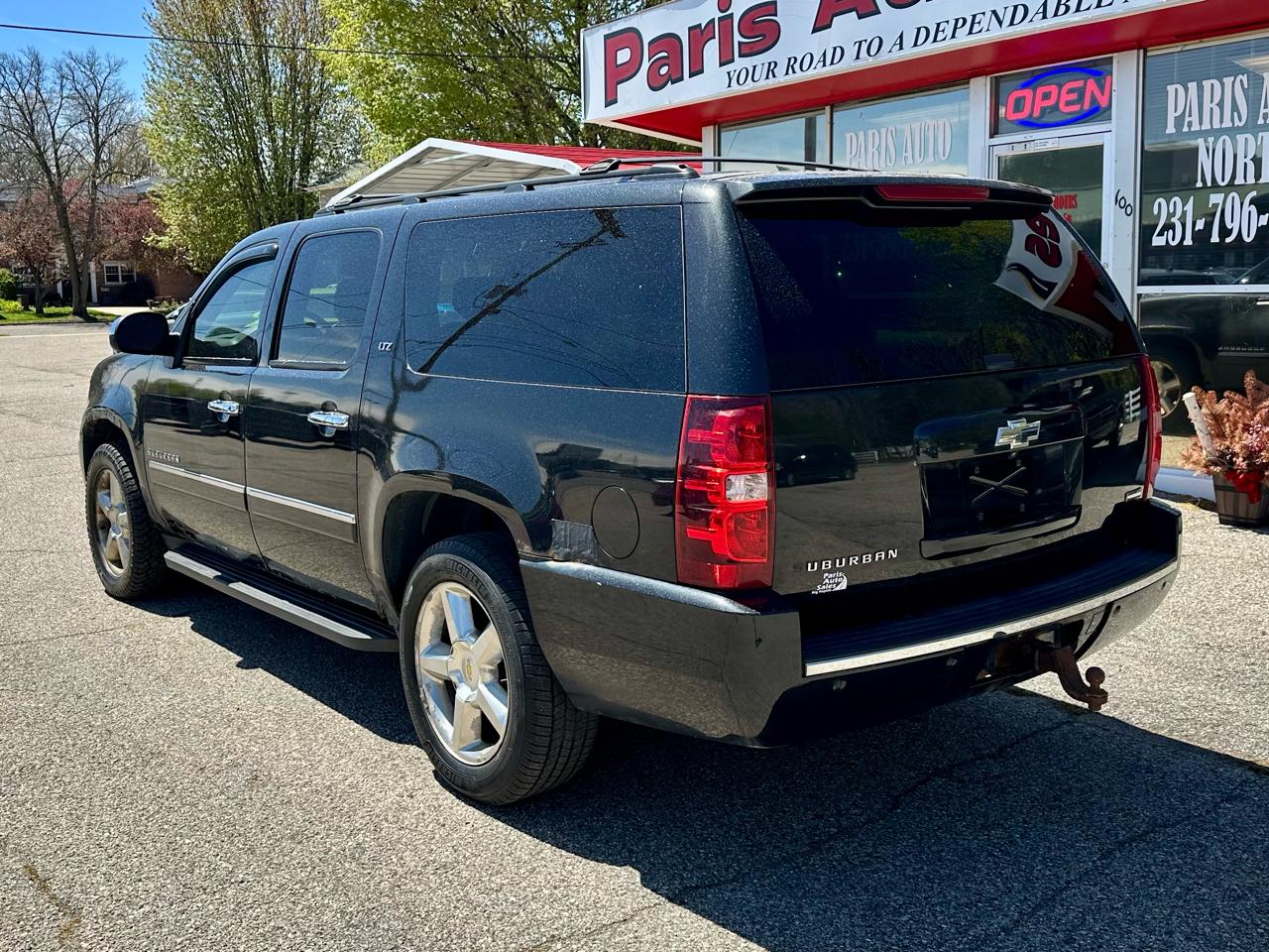 Chevrolet Suburban LTZ 1500 4WD 2010
