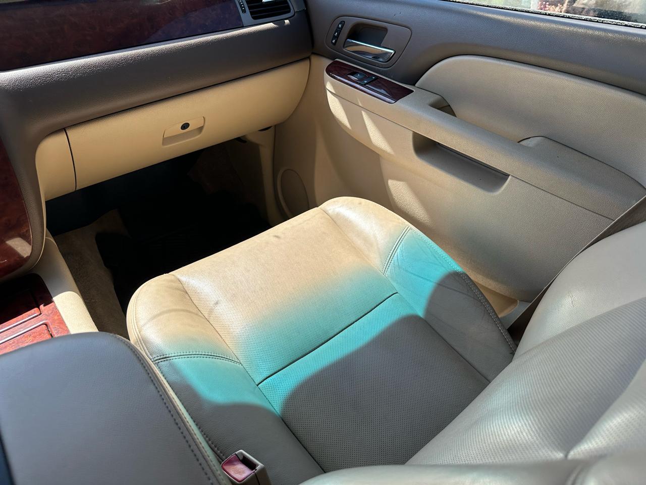 Chevrolet Suburban LTZ 1500 4WD 2010