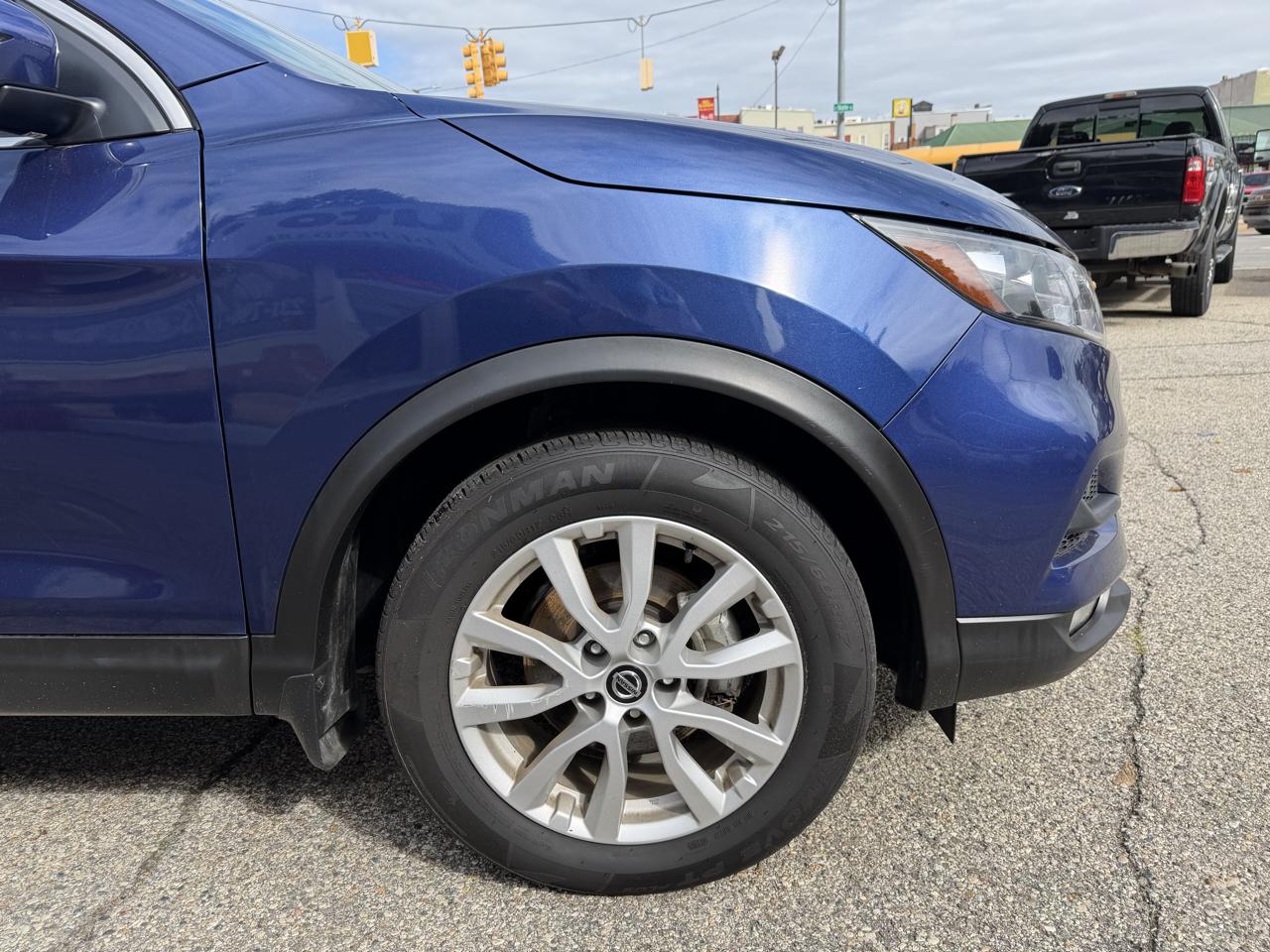 Nissan Rogue Sport SV AWD 2022