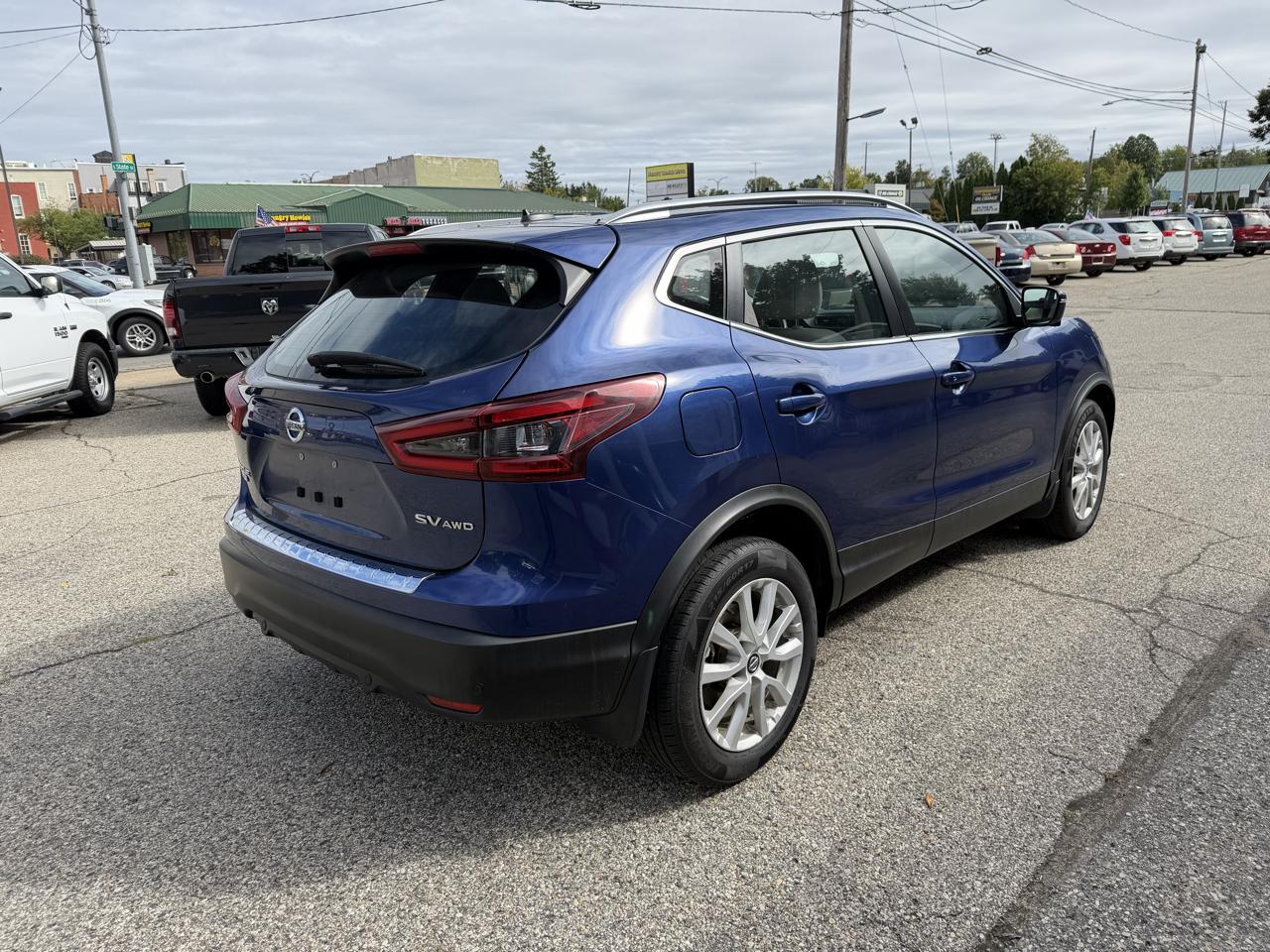 Nissan Rogue Sport SV AWD 2022
