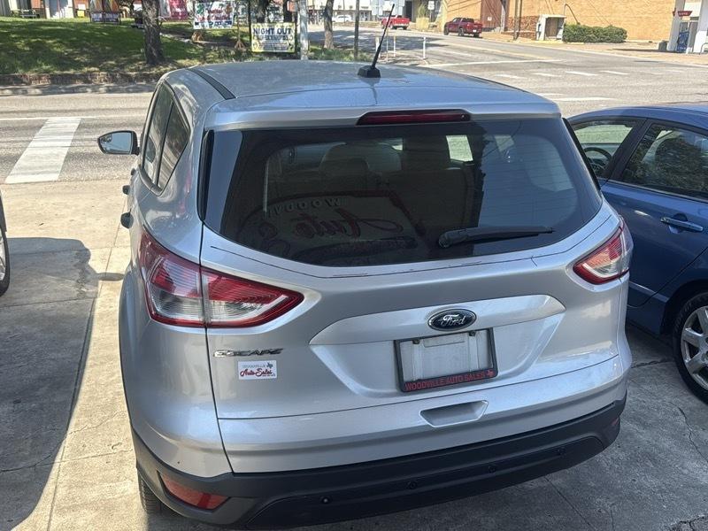 Ford Escape S FWD 2013