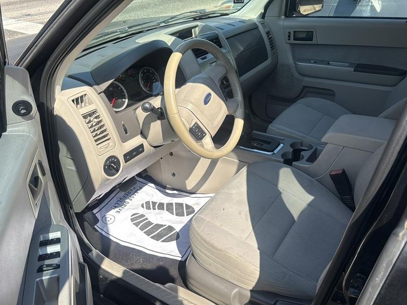 Ford Escape XLT FWD 2012