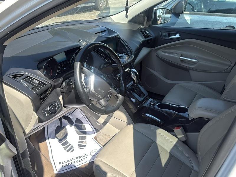 Ford Escape Titanium 4WD 2014