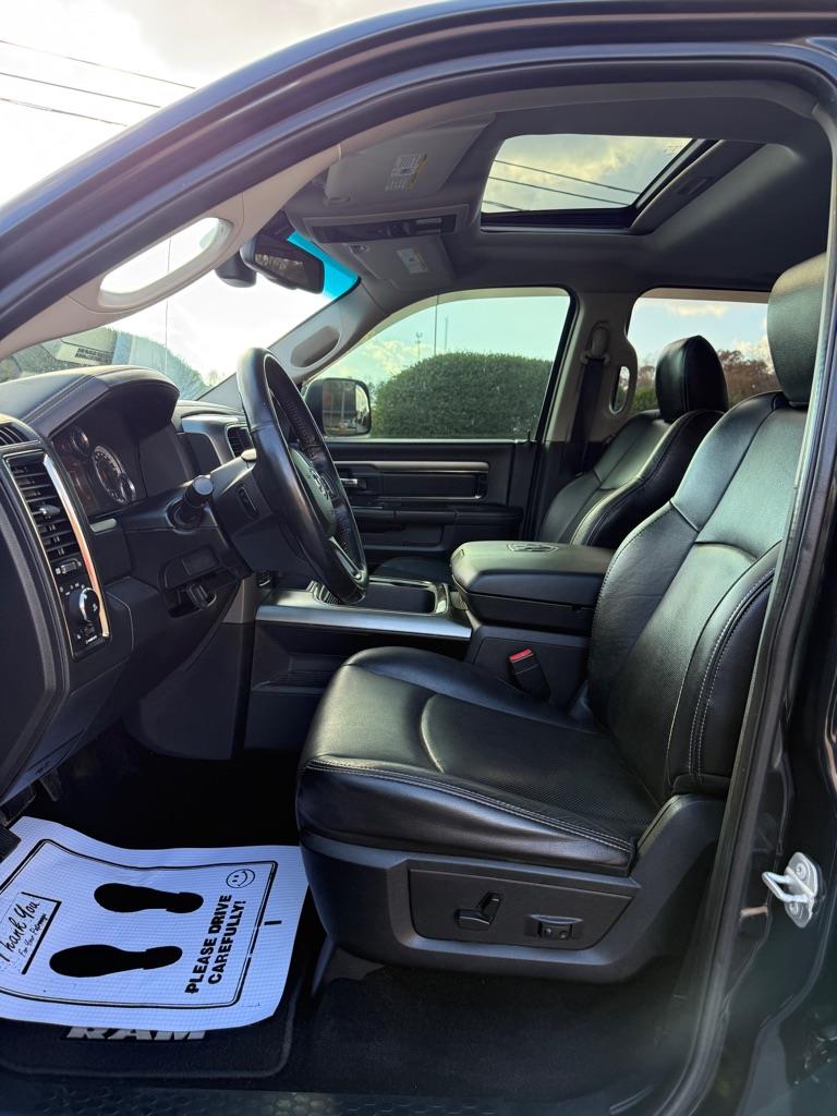 RAM 1500 Sport Crew Cab SWB 4WD 2016