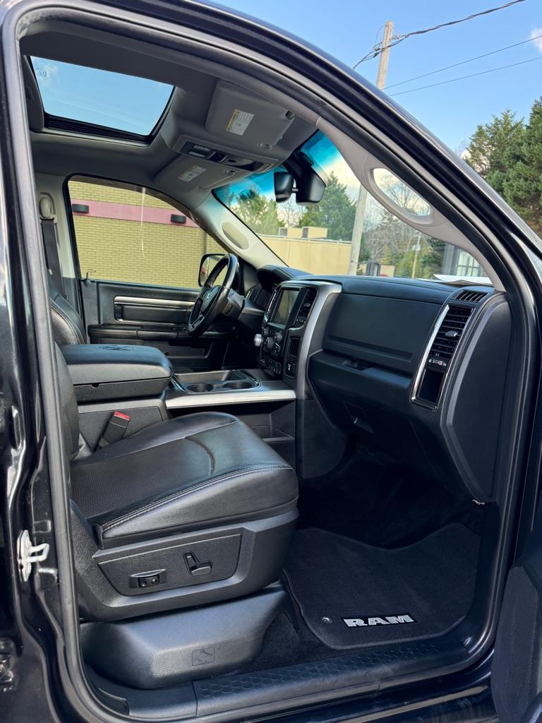 RAM 1500 Sport Crew Cab SWB 4WD 2016