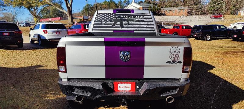 RAM 1500 Tradesman Quad Cab 4WD 2017