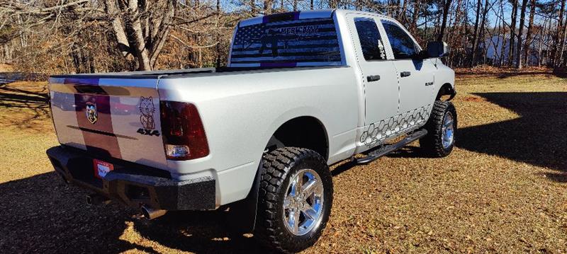 RAM 1500 Tradesman Quad Cab 4WD 2017