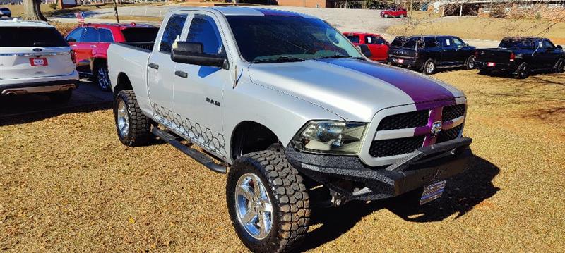 RAM 1500 Tradesman Quad Cab 4WD 2017