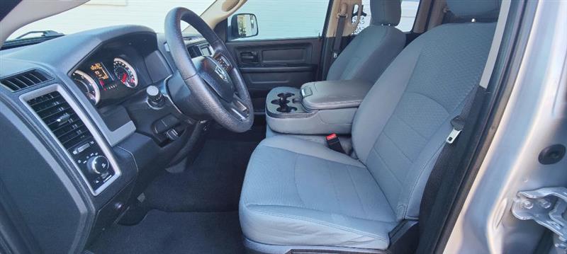 RAM 1500 Tradesman Quad Cab 4WD 2017