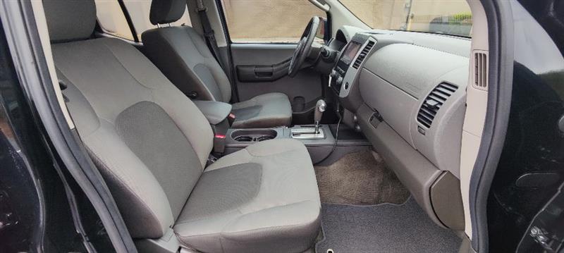 Nissan Xterra S 2WD 2011