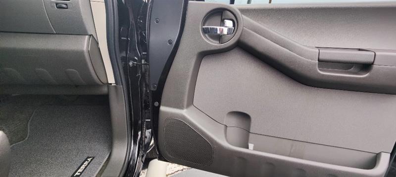 Nissan Xterra S 2WD 2011