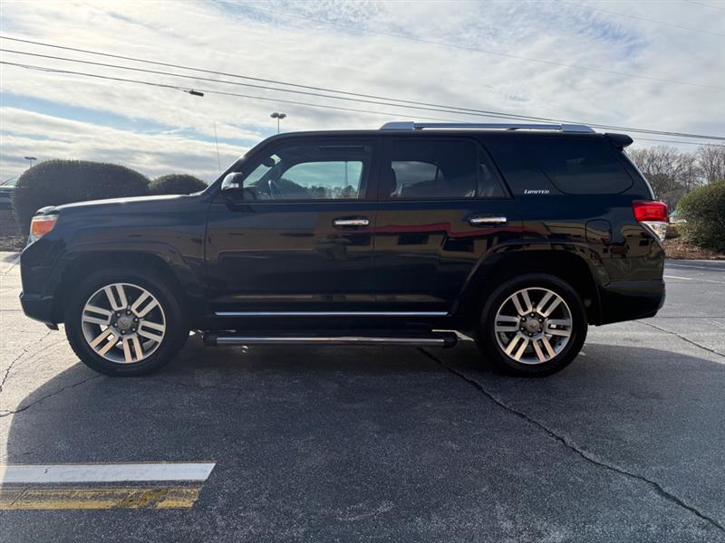 Toyota 4Runner SR5 2WD 2011