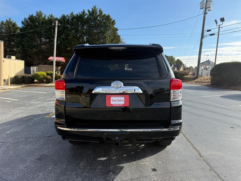 Toyota 4Runner SR5 2WD 2011