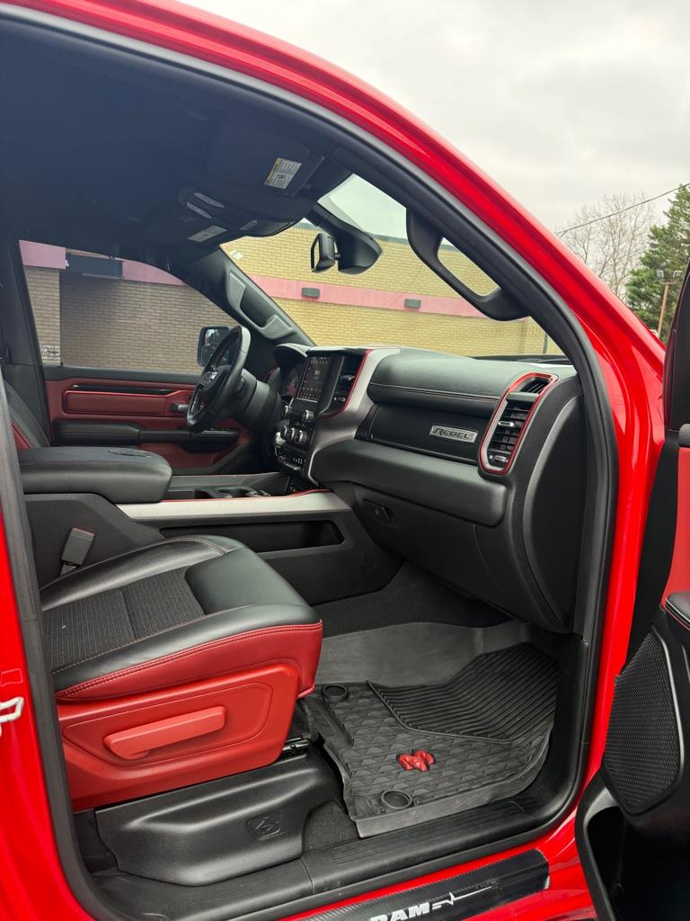 RAM 1500 Rebel Crew Cab SB 4WD 2019