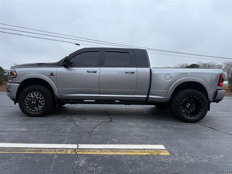 RAM 3500 Limited Mega Cab 4WD DRW 2022