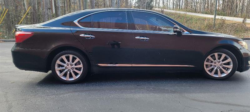 Lexus LS 460 Luxury Sedan AWD 2010