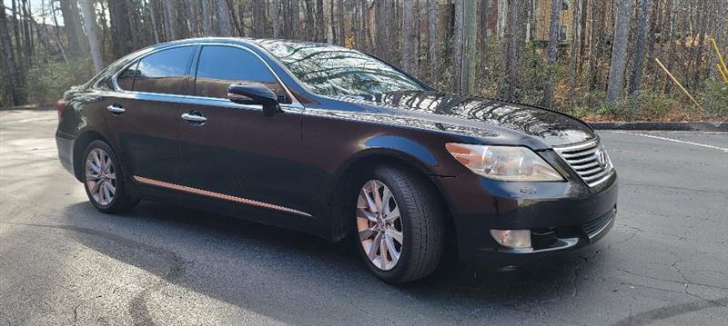 Lexus LS 460 Luxury Sedan AWD 2010
