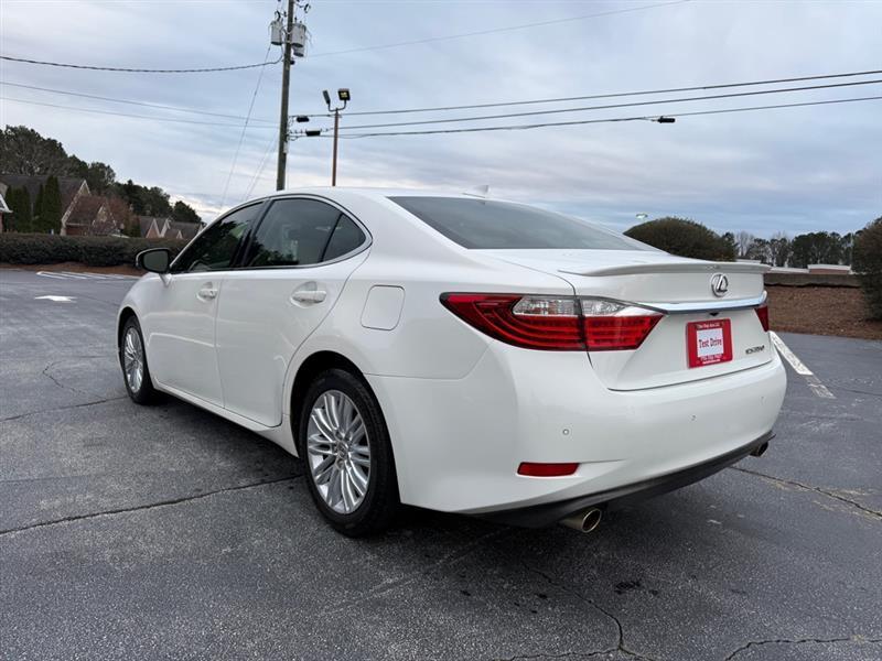 Lexus ES 350 Sedan 2015