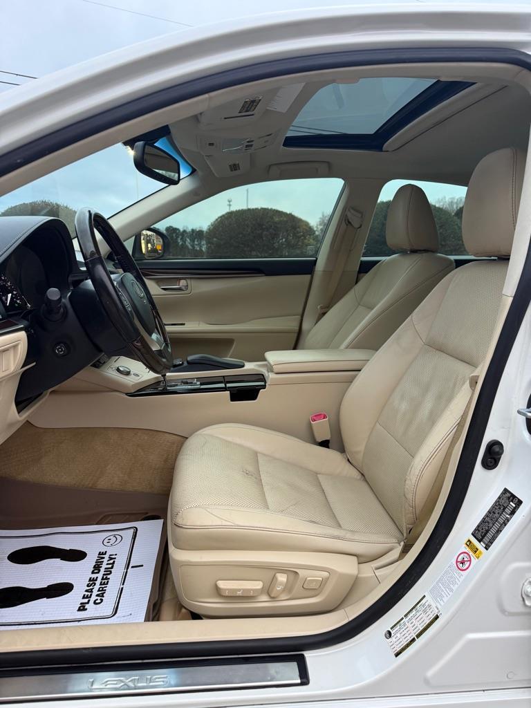 Lexus ES 350 Sedan 2015